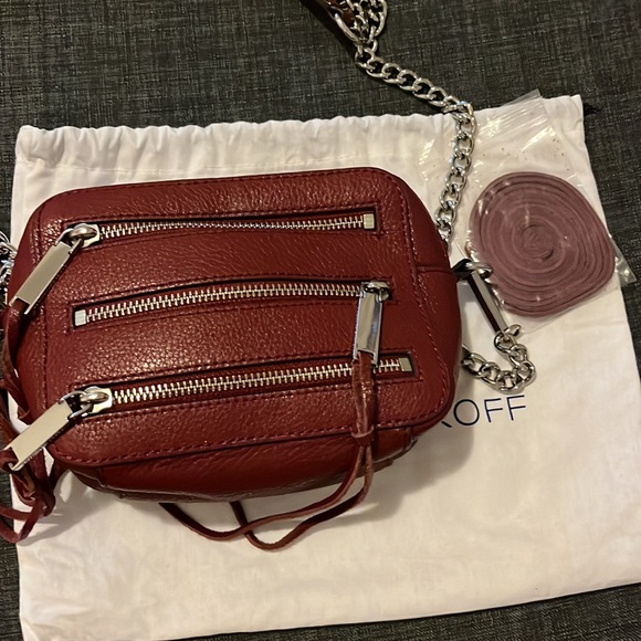 Rebecca Minkoff 4 zip camera bag - Picture 2 of 2